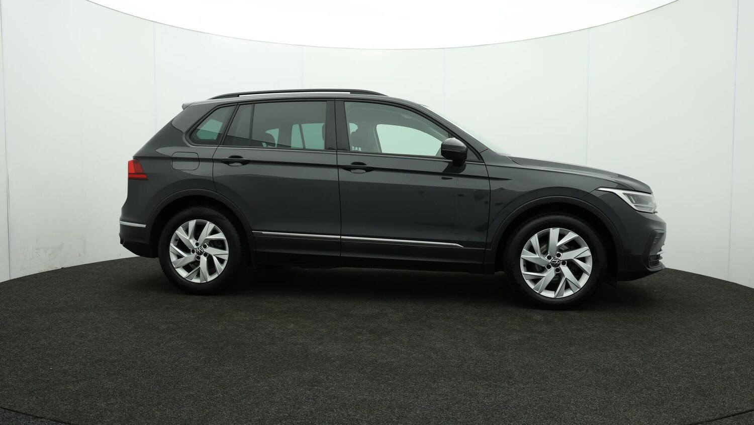 Used Volkswagen Tiguan 2021 for sale - 75978160: Photo 30