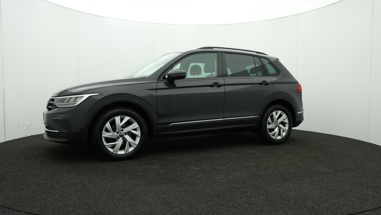 Used Volkswagen Tiguan 2021 for sale - 75978160: Photo 66