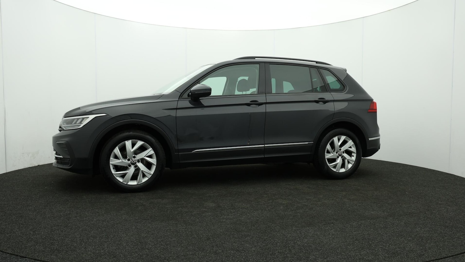 Used Volkswagen Tiguan 2021 for sale - 75978160: Photo 68