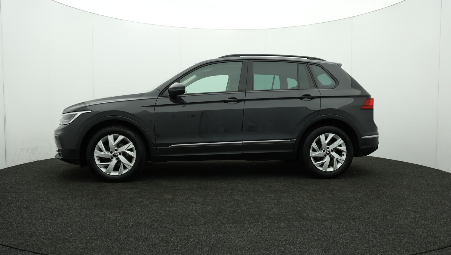 Used Volkswagen Tiguan 2021 for sale - 75978160: Photo 70
