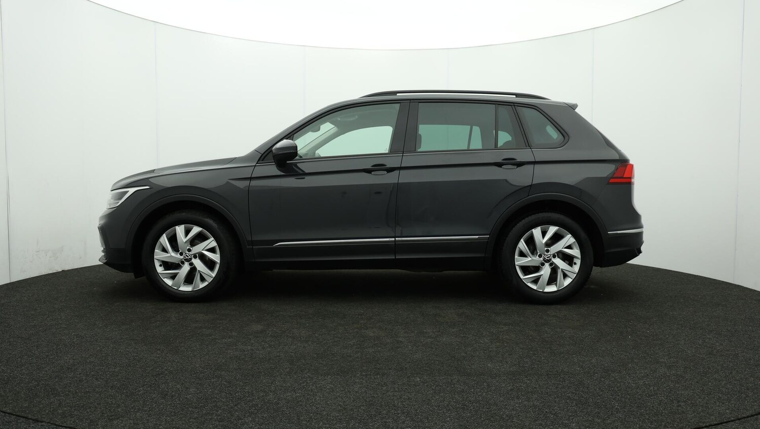 Used Volkswagen Tiguan 2021 for sale - 75978160: Photo 71