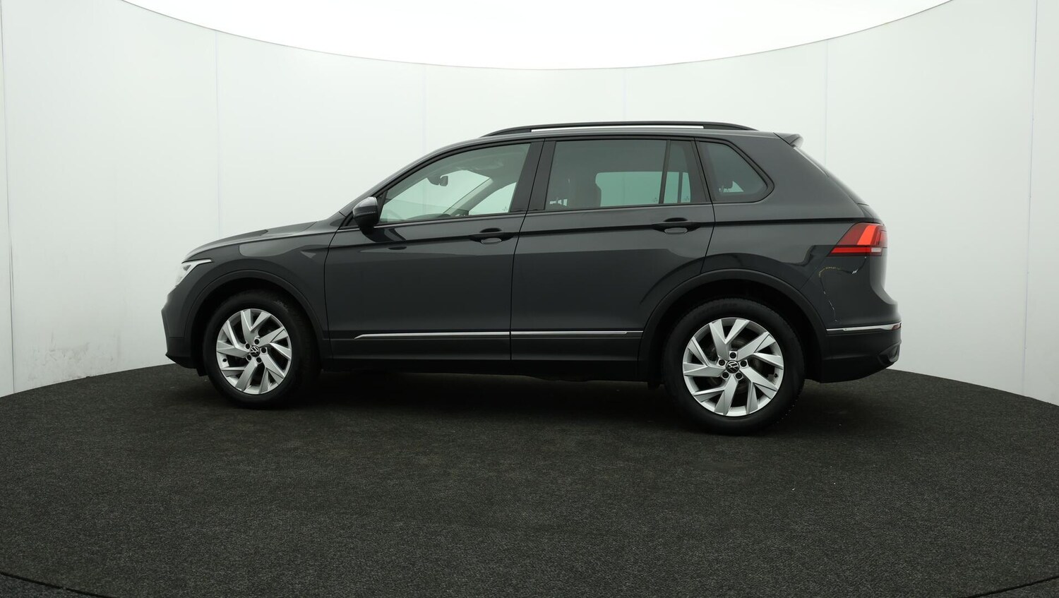 Used Volkswagen Tiguan 2021 for sale - 75978160: Photo 73