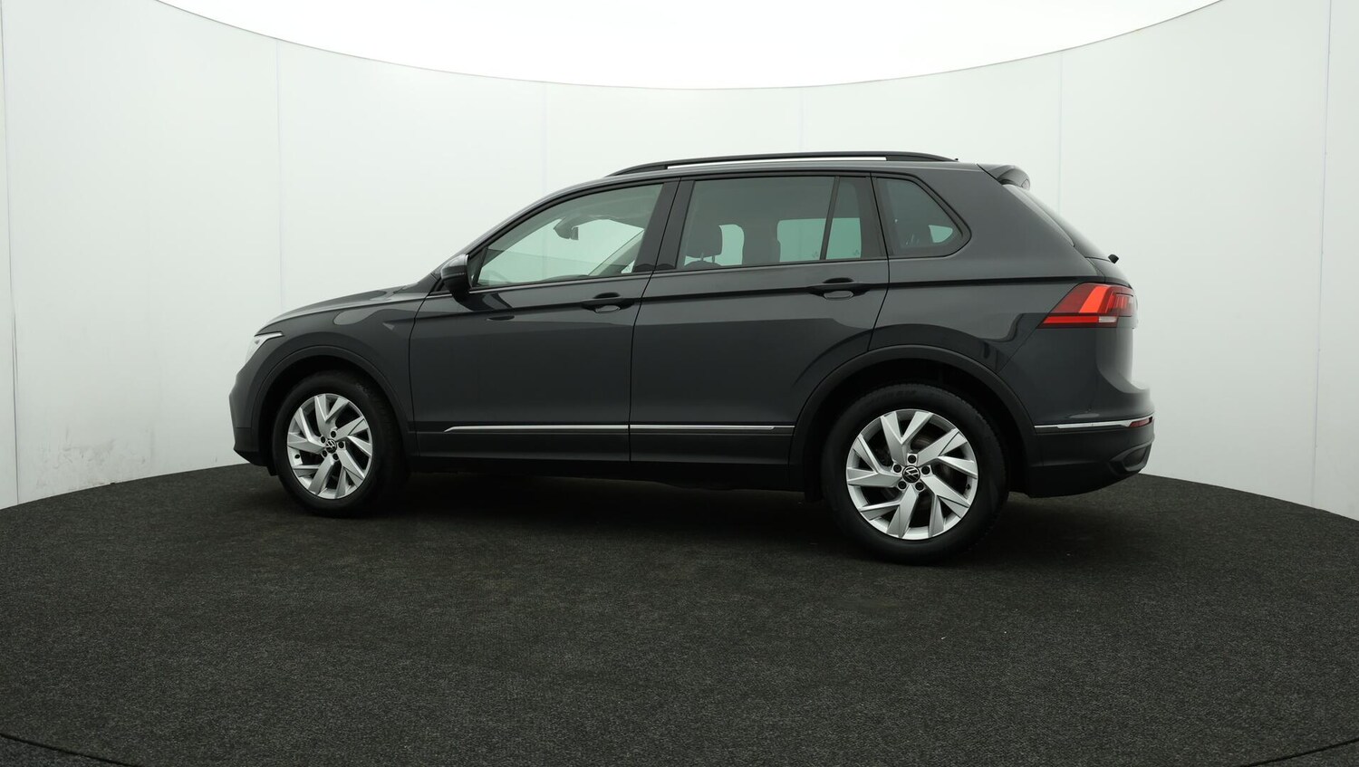 Used Volkswagen Tiguan 2021 for sale - 75978160: Photo 74