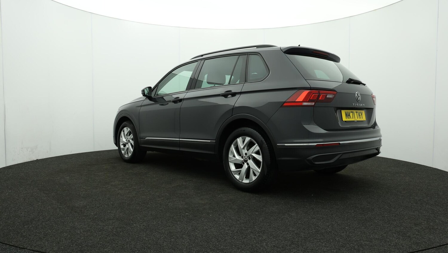 Used Volkswagen Tiguan 2021 for sale - 75978160: Photo 79