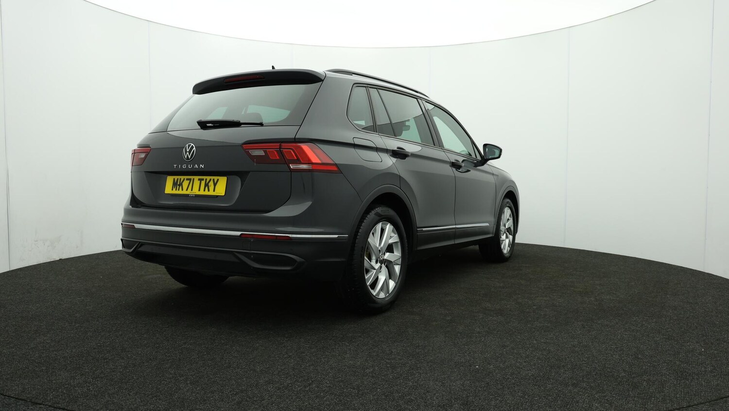 Used Volkswagen Tiguan 2021 for sale - 75978160: Photo 84