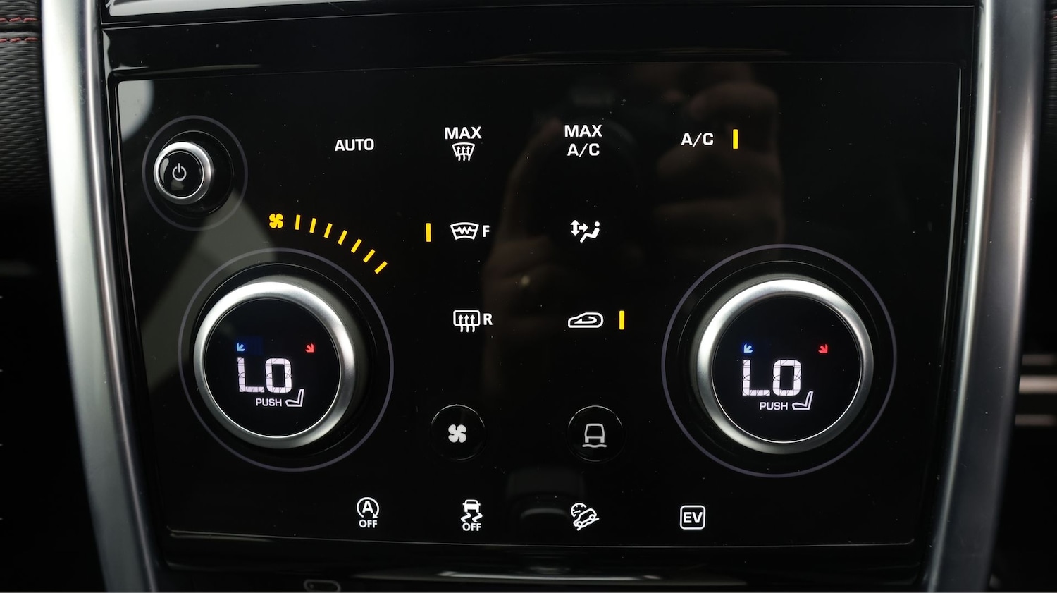 Used Land Rover Discovery Sport 2022 for sale - 78112337: Photo 12