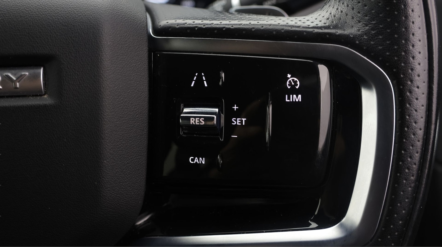 Used Land Rover Discovery Sport 2022 for sale - 78112337: Photo 23