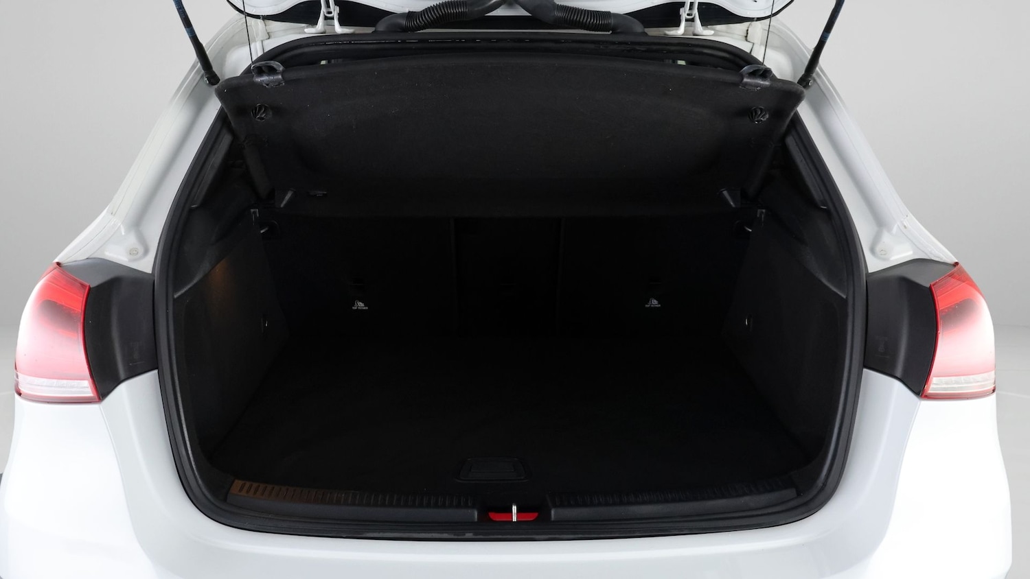 Used Mercedes-Benz A-Class 2021 for sale - 77532179: Photo 17