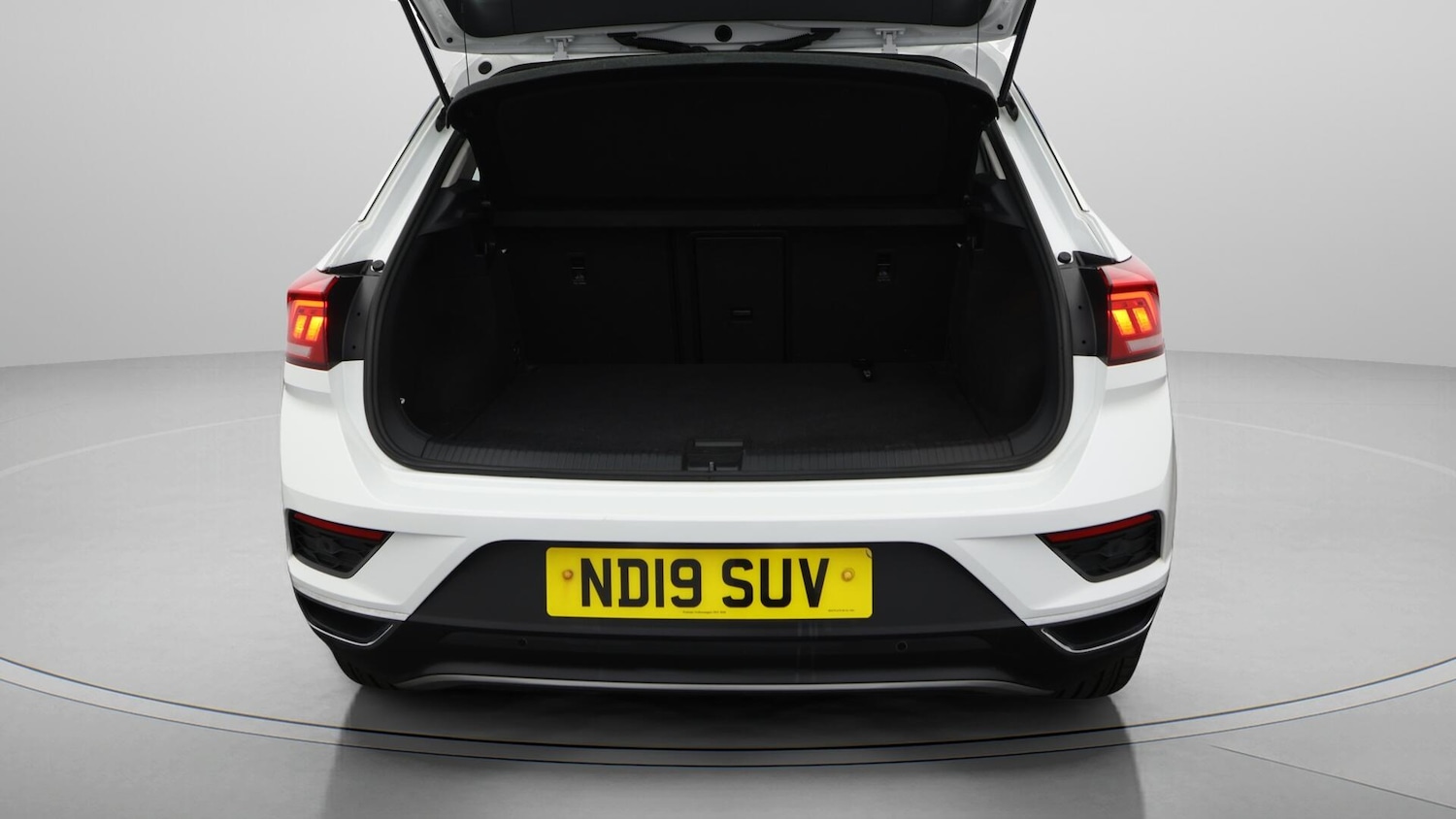 Used Volkswagen T-Roc 2019 for sale - 76666539: Photo 18