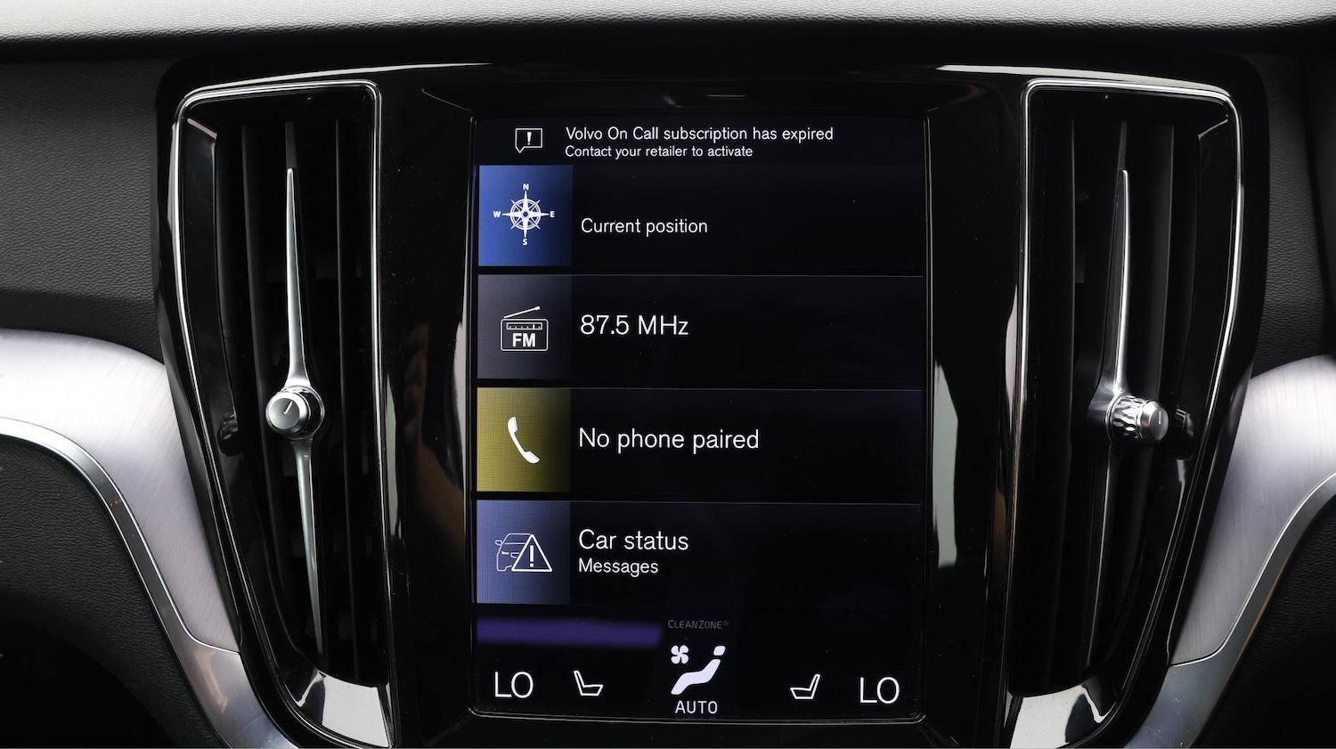 Used Volvo V60 2022 for sale - 76349639: Photo 12
