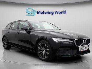 2022 (22) - 2.0 B3P Momentum 5dr Auto [7 speed]