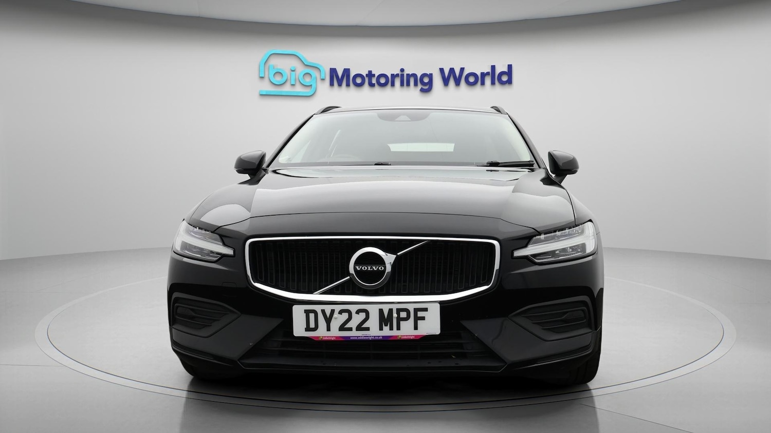 Used Volvo V60 2022 for sale - 76349639: Photo 3