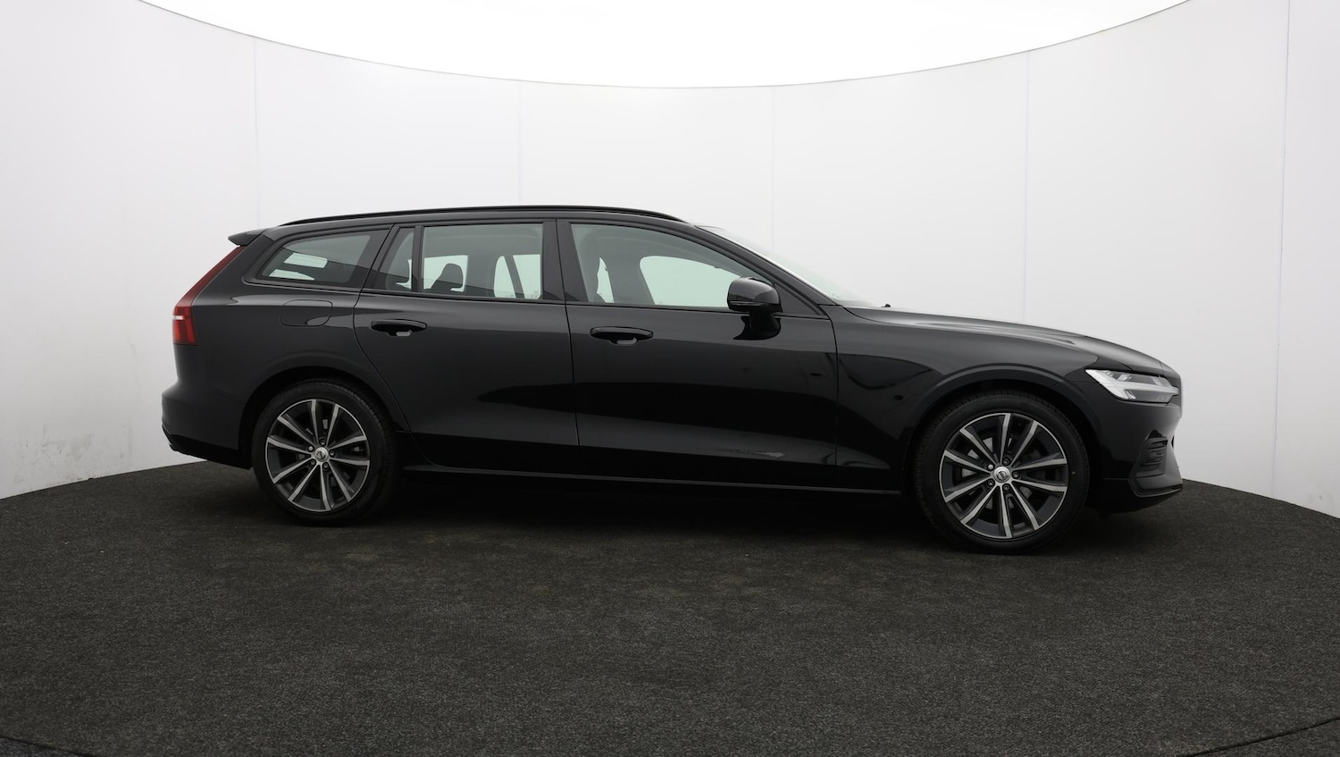 Used Volvo V60 2022 for sale - 76349639: Photo 44