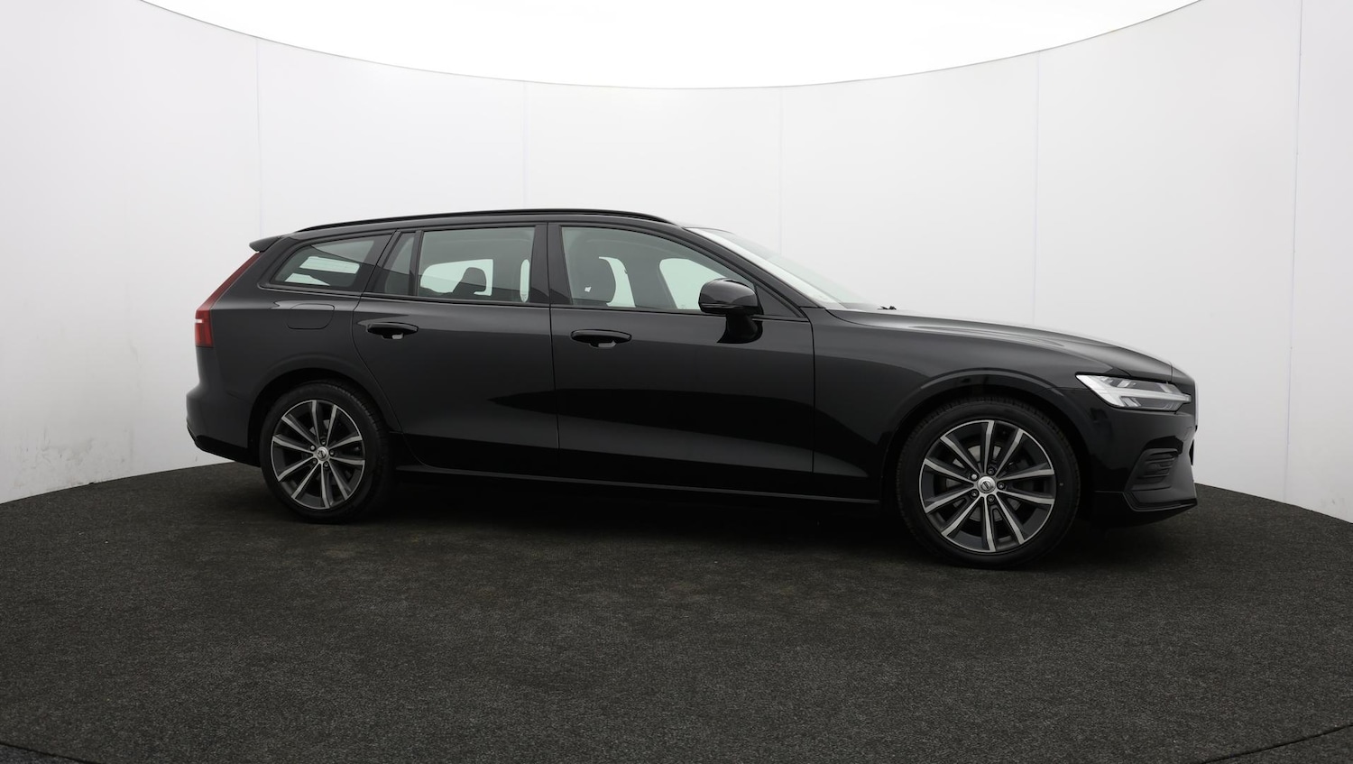 Used Volvo V60 2022 for sale - 76349639: Photo 45