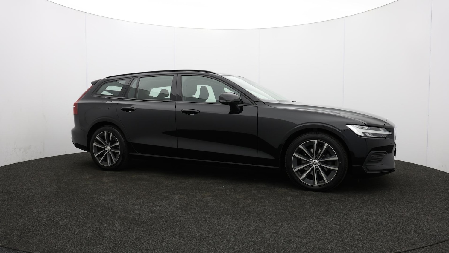 Used Volvo V60 2022 for sale - 76349639: Photo 47