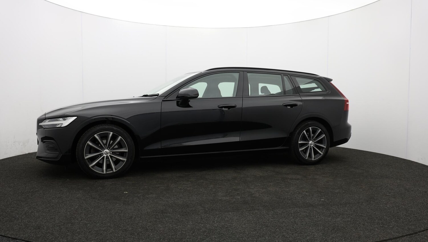 Used Volvo V60 2022 for sale - 76349639: Photo 69