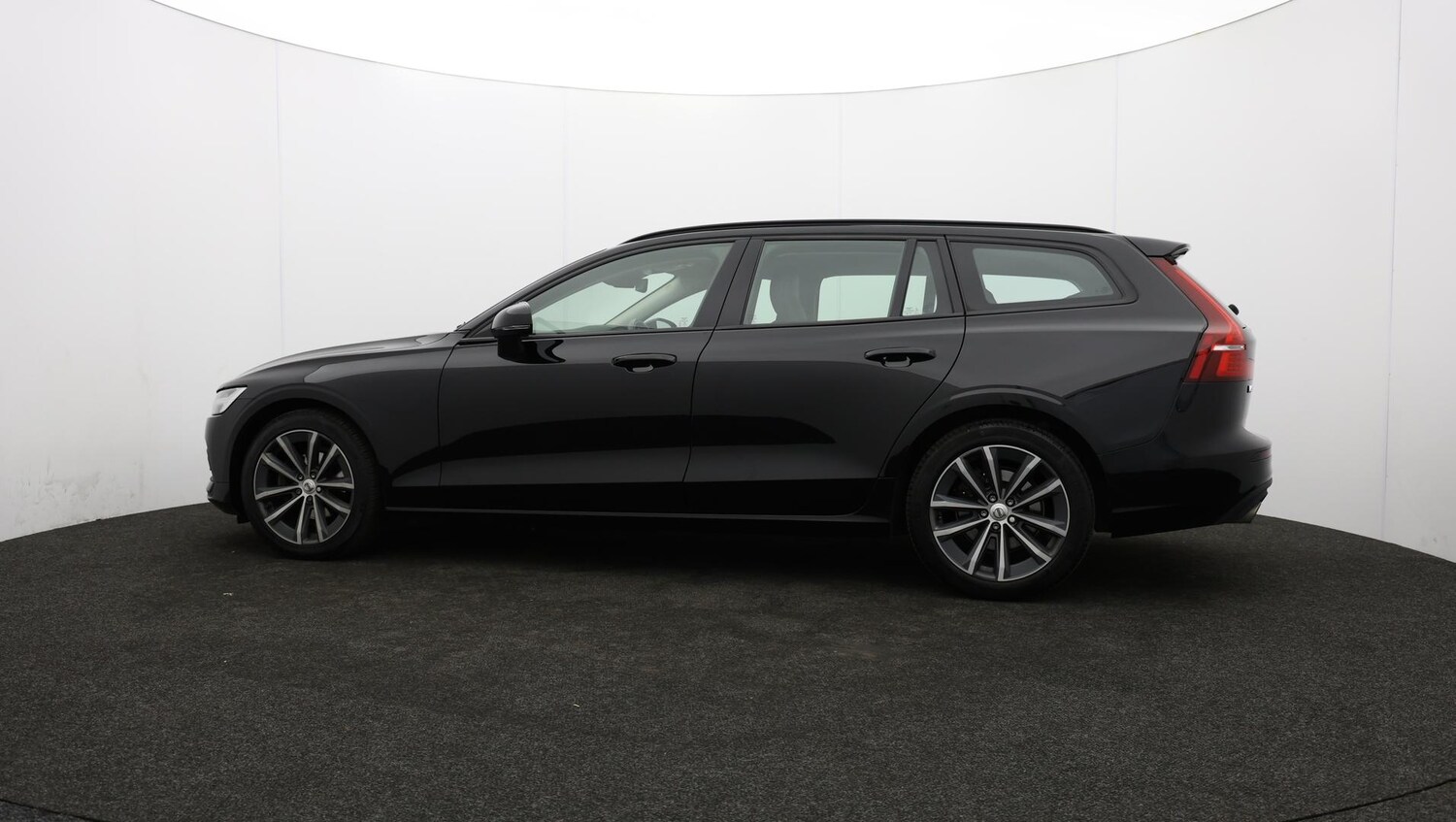 Used Volvo V60 2022 for sale - 76349639: Photo 74