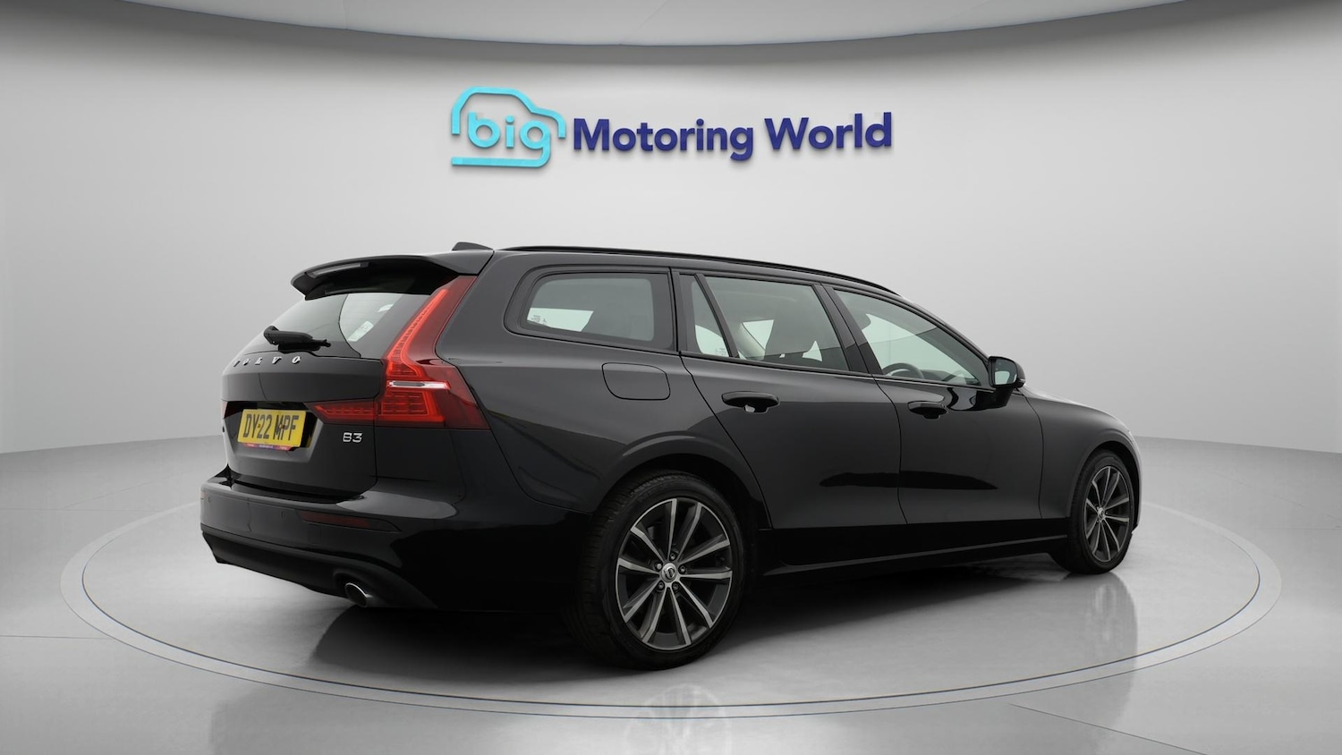 Used Volvo V60 2022 for sale - 76349639: Photo 8