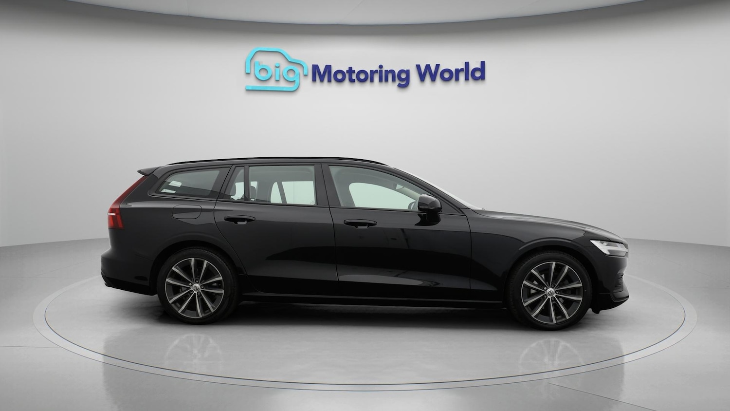 Used Volvo V60 2022 for sale - 76349639: Photo 9