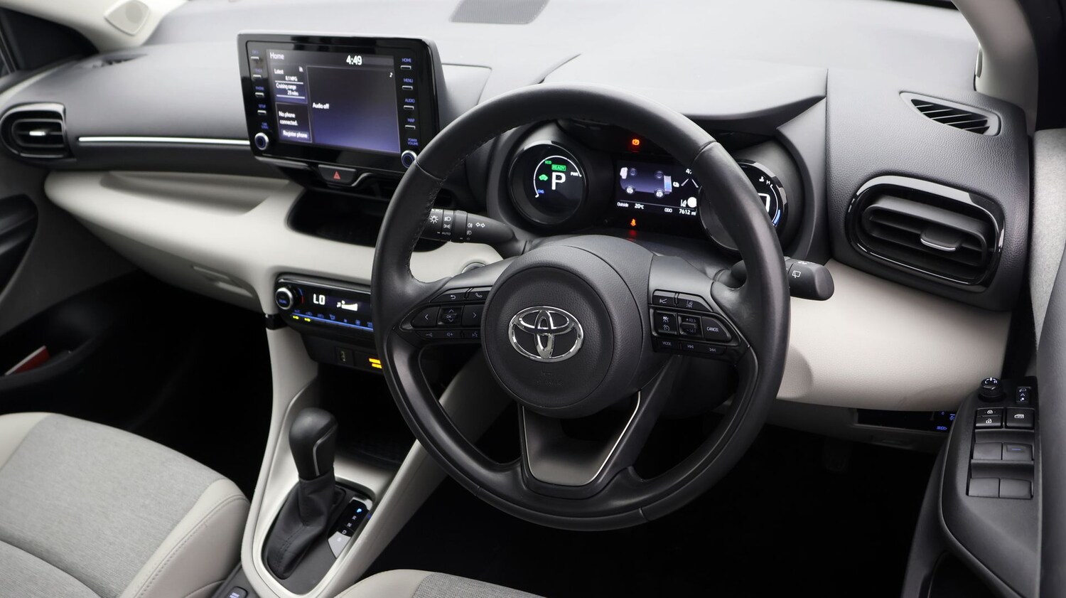 Used Toyota Yaris 2021 for sale - 77271117: Photo 9