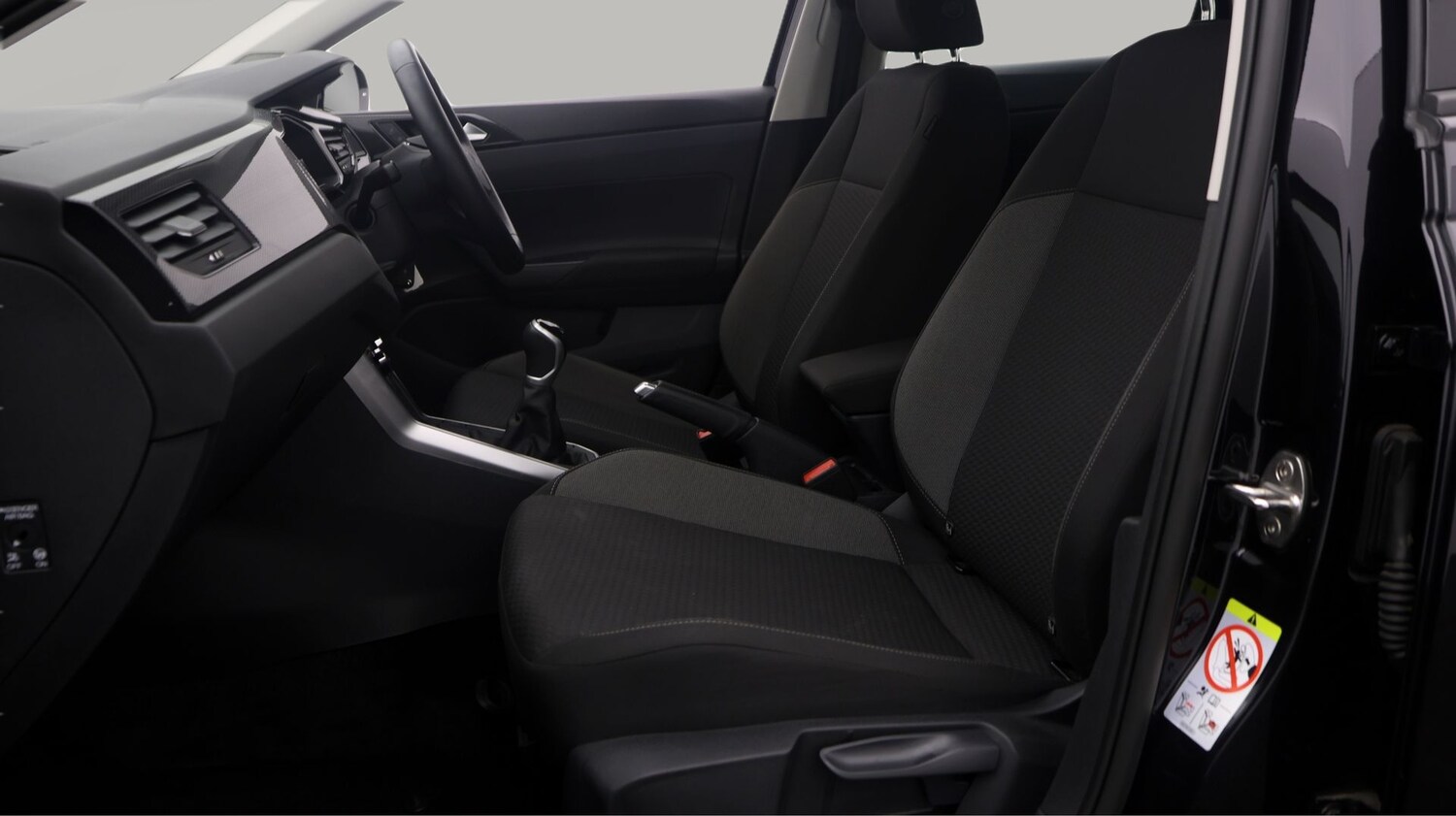 Used Volkswagen Polo 2024 for sale - 77218930: Photo 14