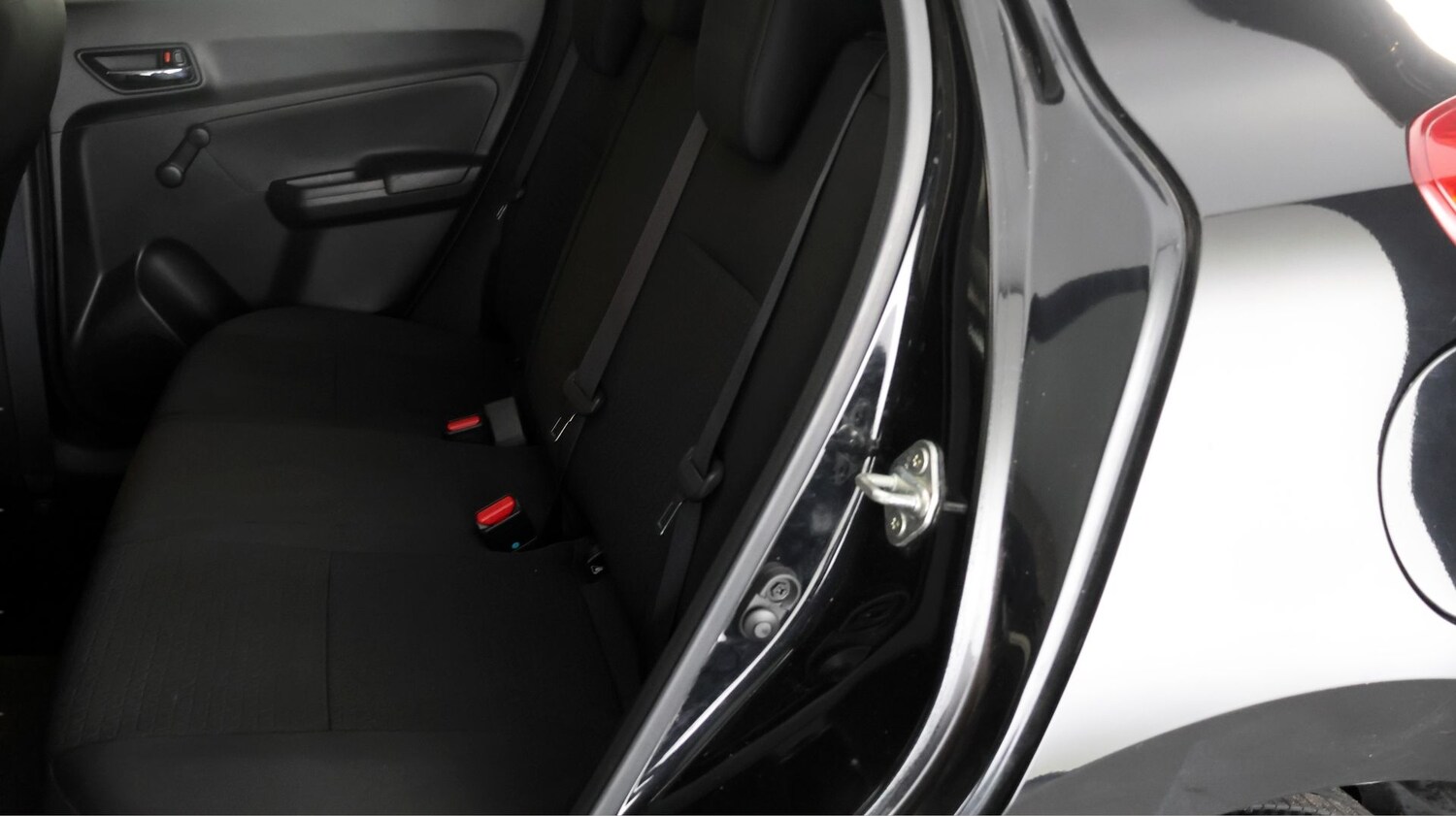 Used Suzuki Swift 2019 for sale - 78210946: Photo 15