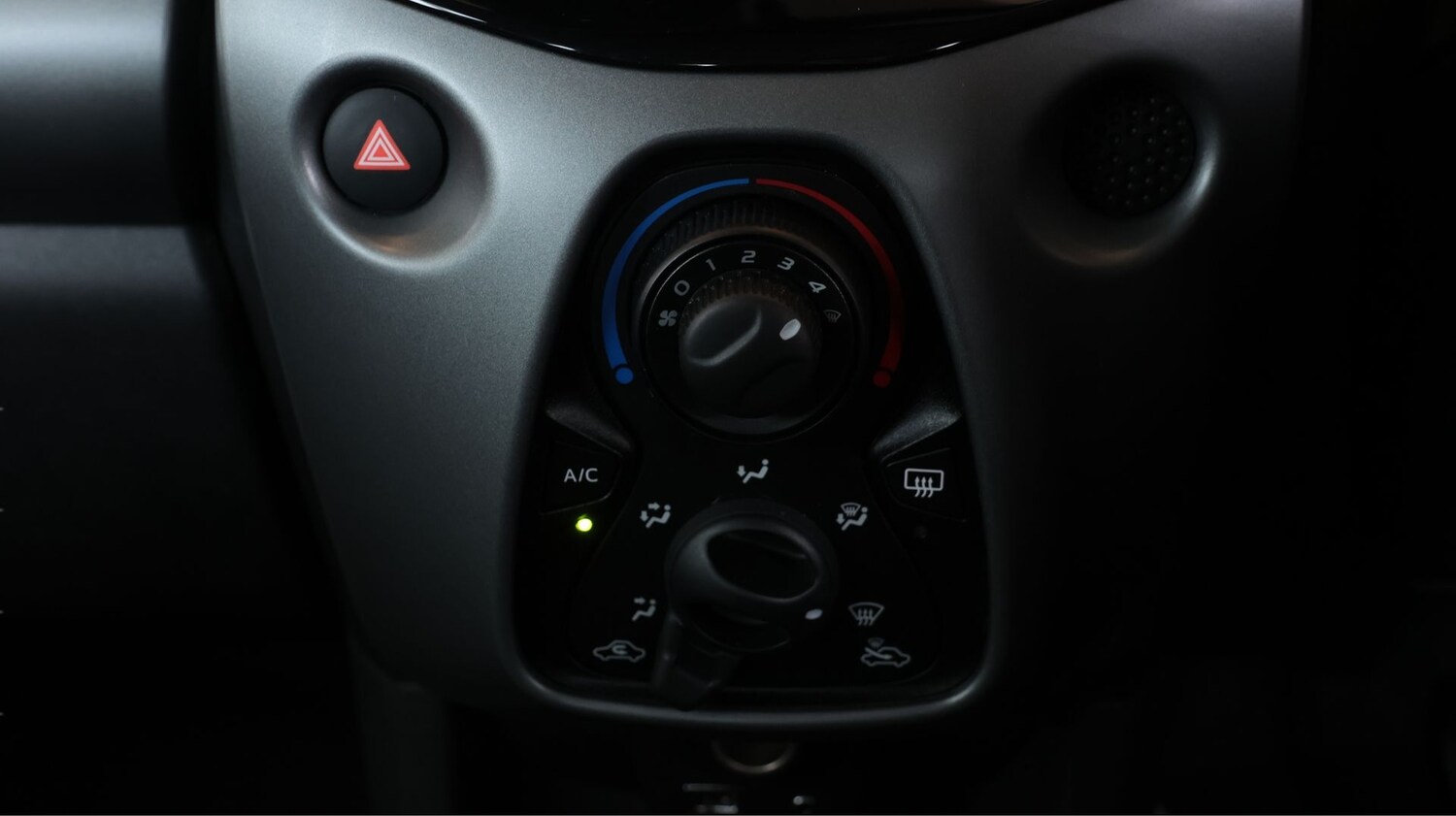 Used Toyota AYGO 2021 for sale - 78156416: Photo 12