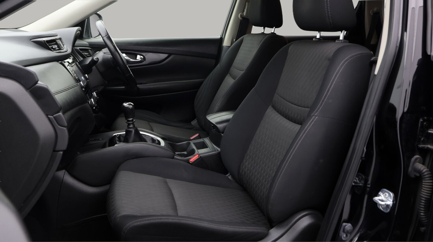 Used Nissan X-Trail for sale - 77283964: Photo 14