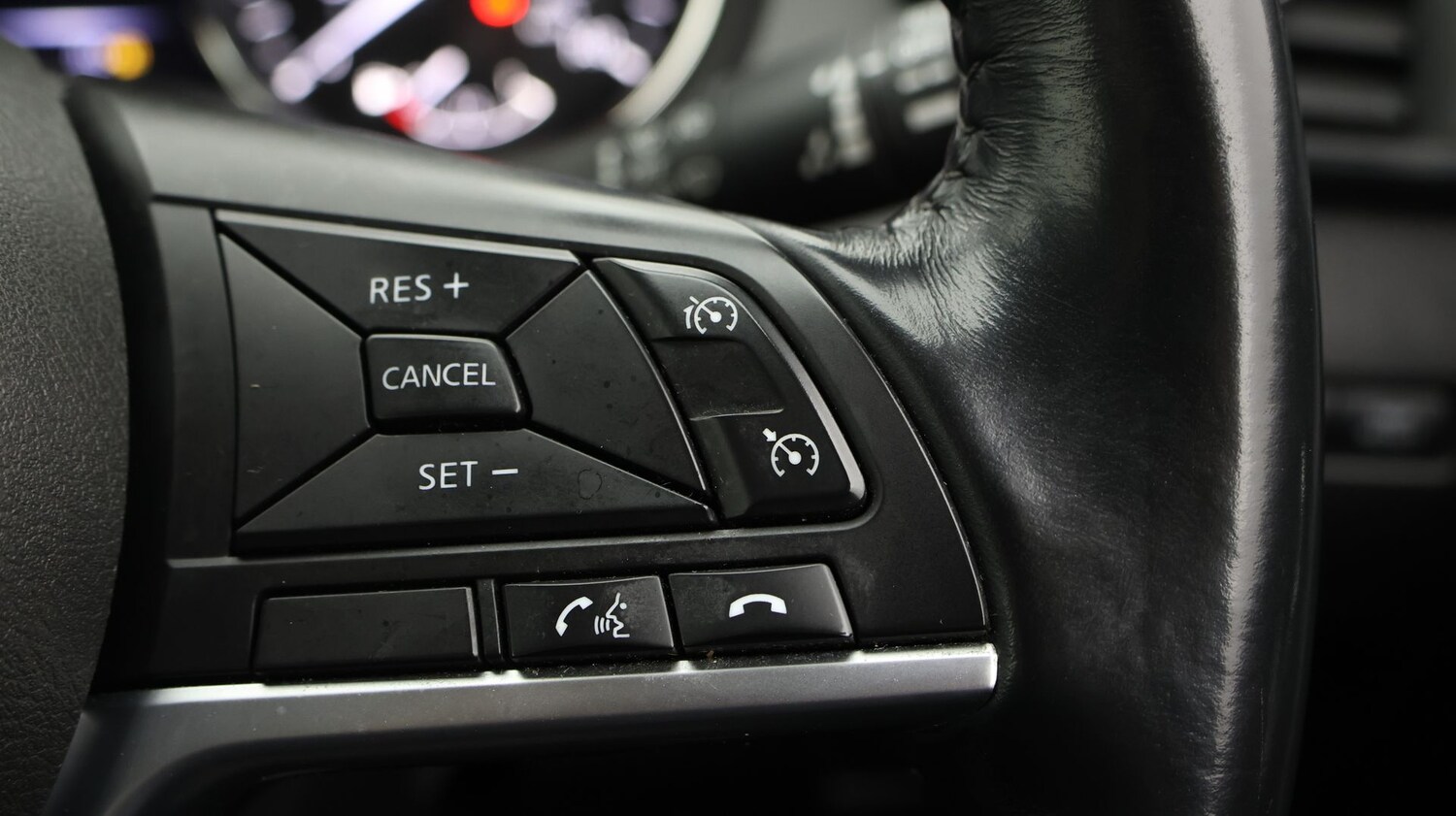 Used Nissan X-Trail for sale - 77283964: Photo 23