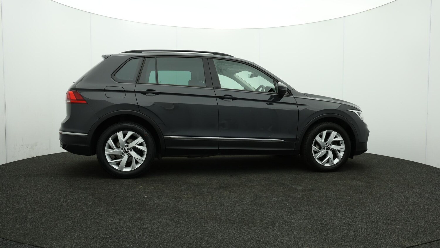 Used Volkswagen Tiguan 2022 for sale - 75940033: Photo 24