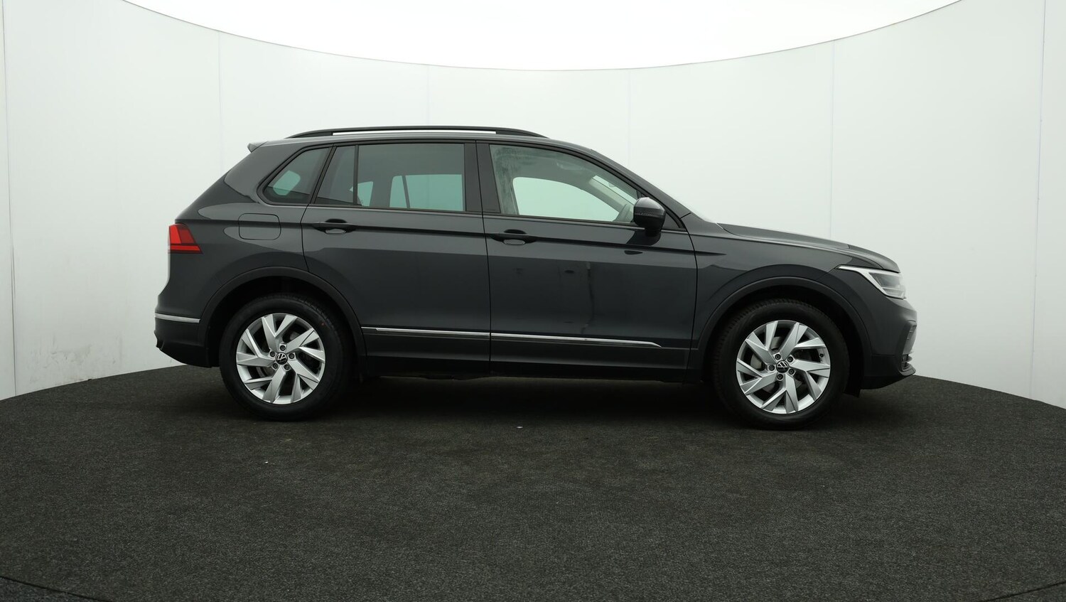 Used Volkswagen Tiguan 2022 for sale - 75940033: Photo 28