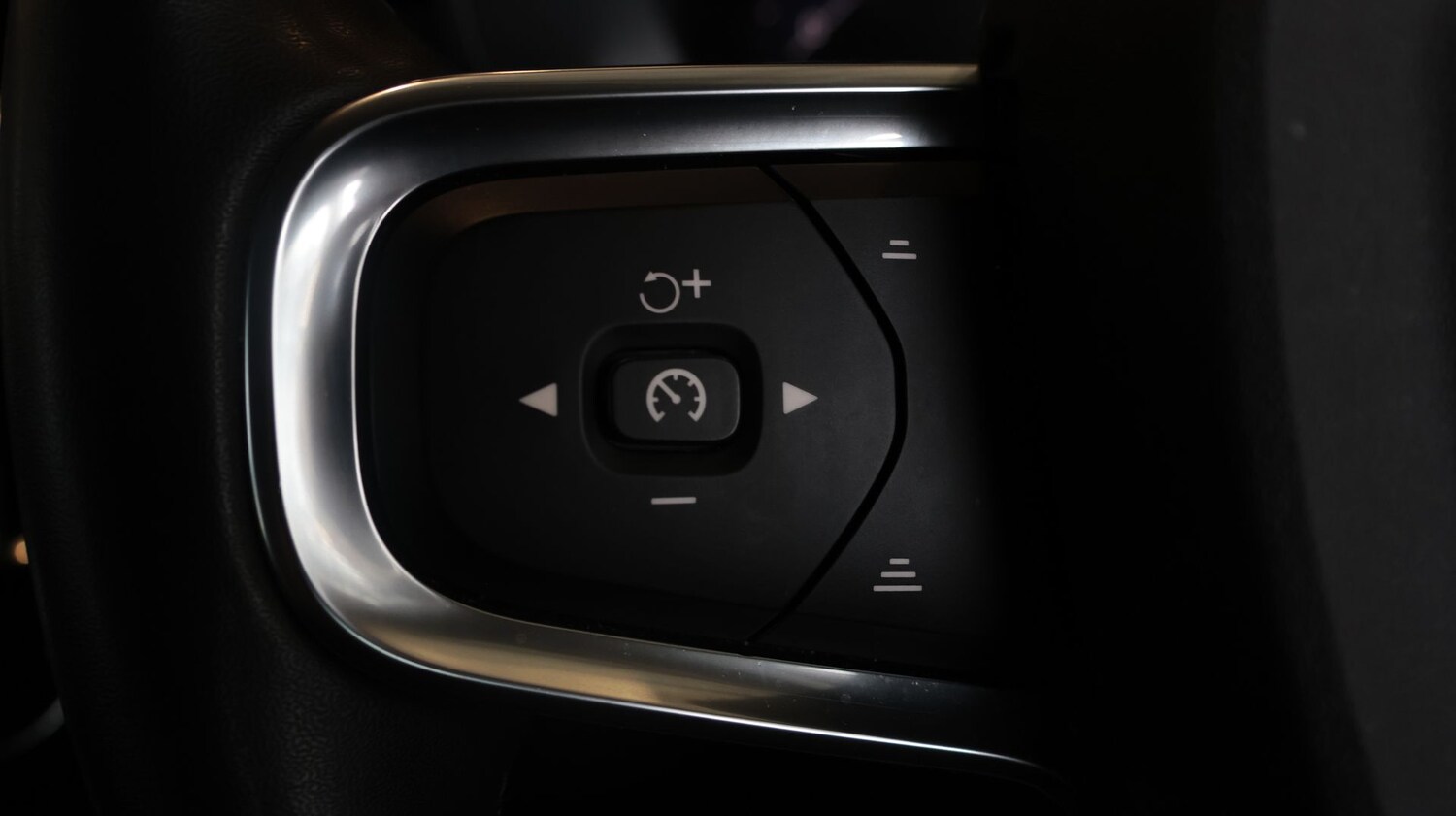 Used Volvo XC40 2022 for sale - 78099798: Photo 21