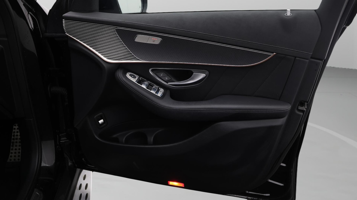 Used Mercedes-Benz EQC 2022 for sale - 76424490: Photo 16