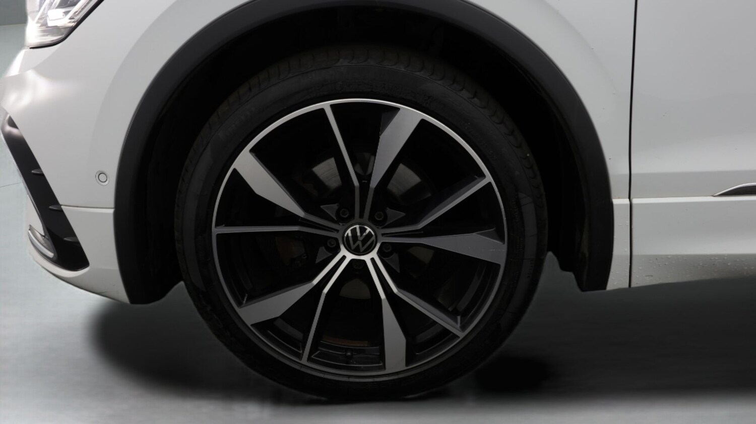 Used Volkswagen Tiguan 2023 for sale - 77855114: Photo 18