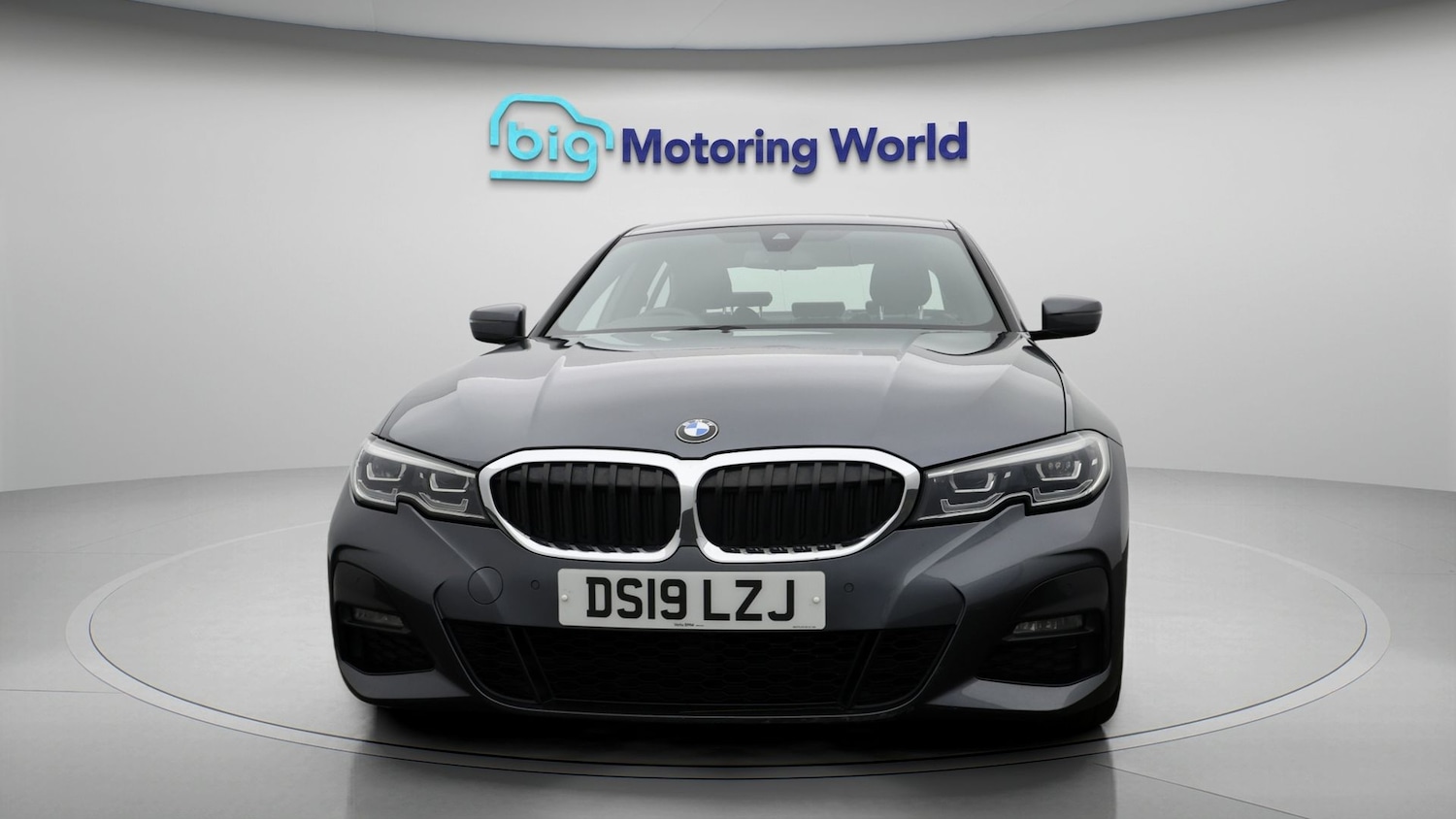 Used BMW 3 Series 2019 for sale - 78150082: Photo 2