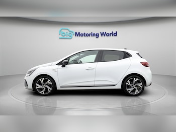 Used Renault Clio 2023 for sale - 77610237: Photo