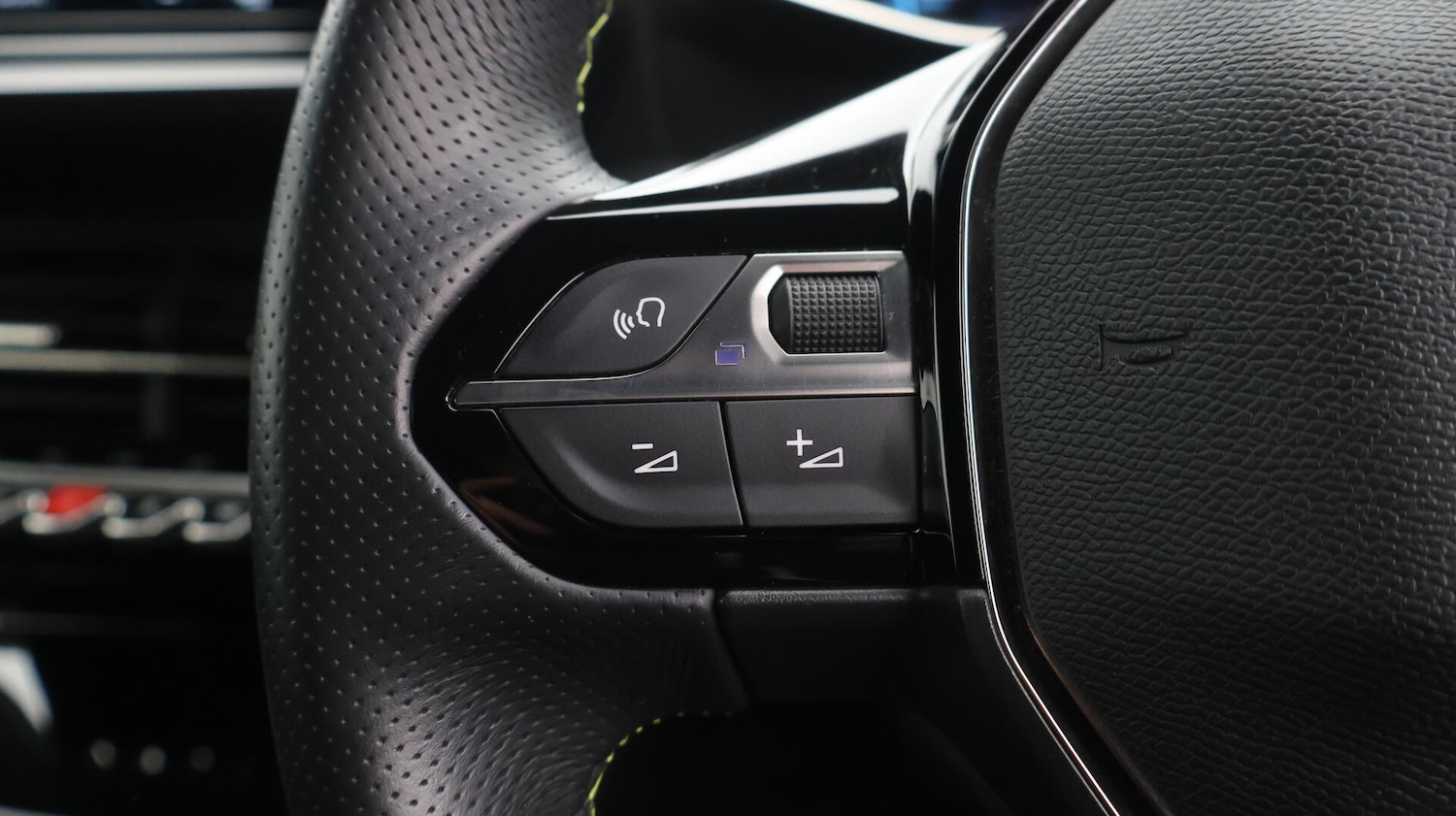 Used Peugeot 2008 2022 for sale - 76380966: Photo 24