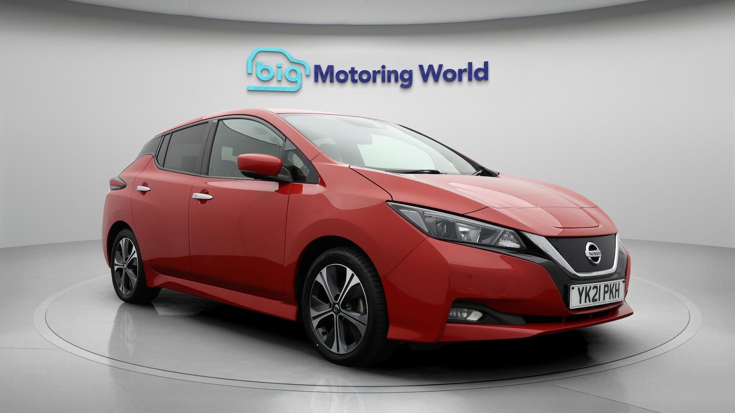 Used Nissan Leaf for sale - 76658394: Photo 2