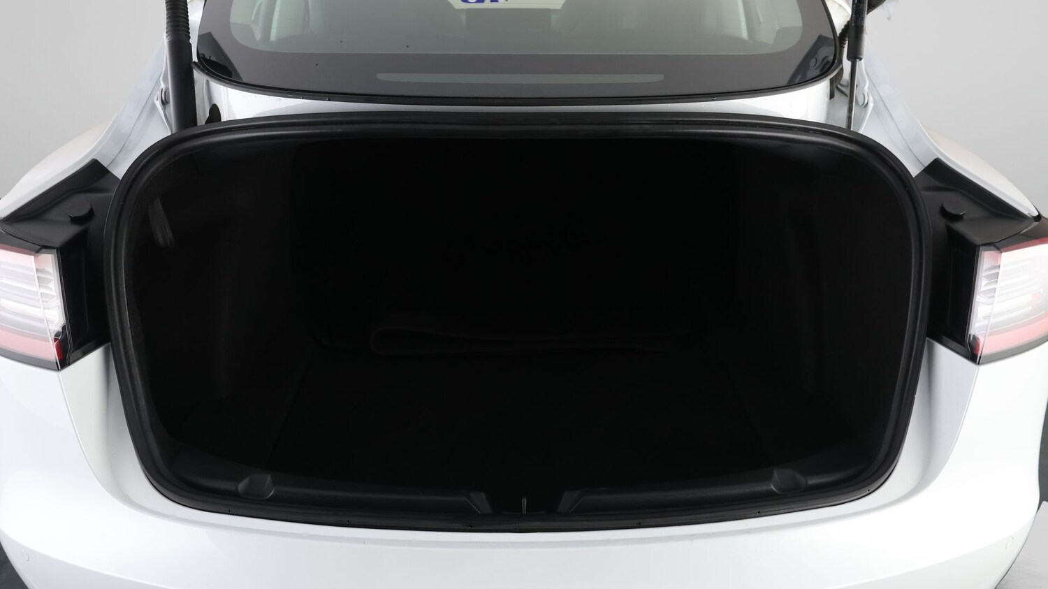 Used Tesla Model 3 2021 for sale - 77435012: Photo 17