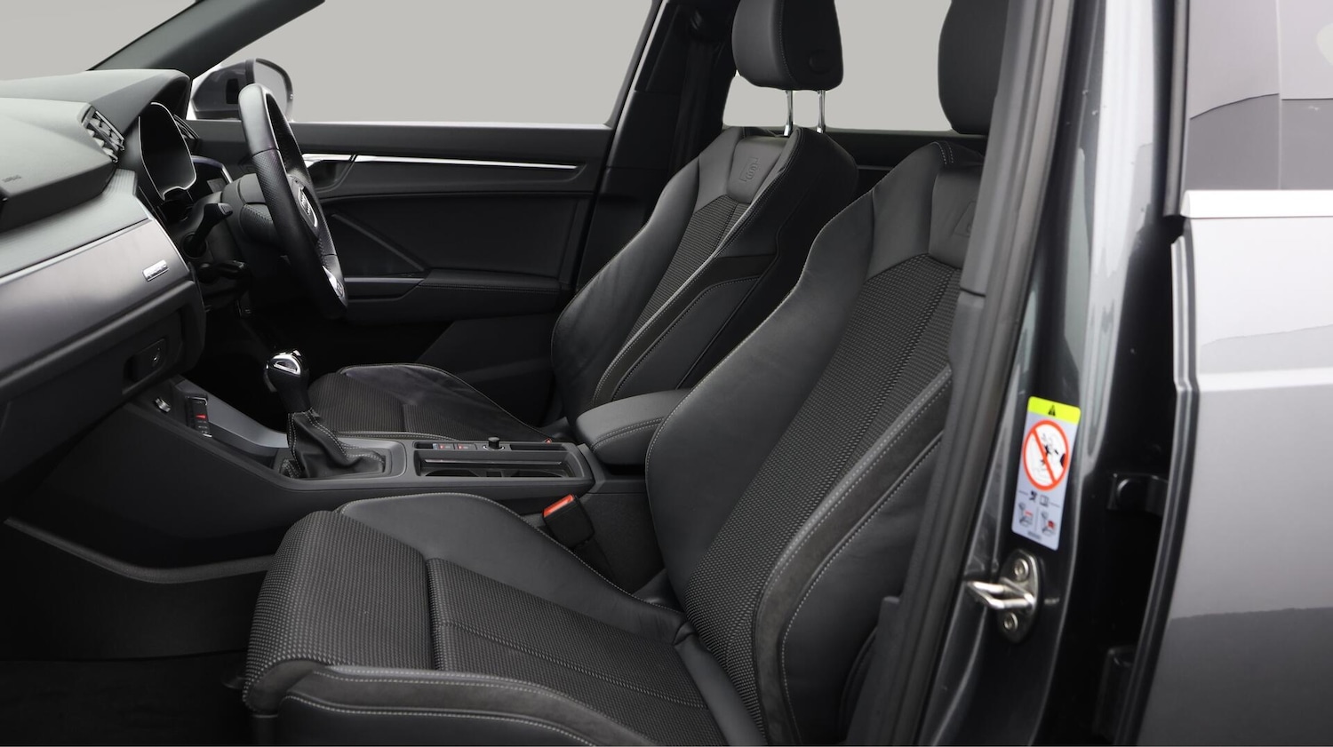 Used Audi Q3 2020 for sale - 76122000: Photo 15