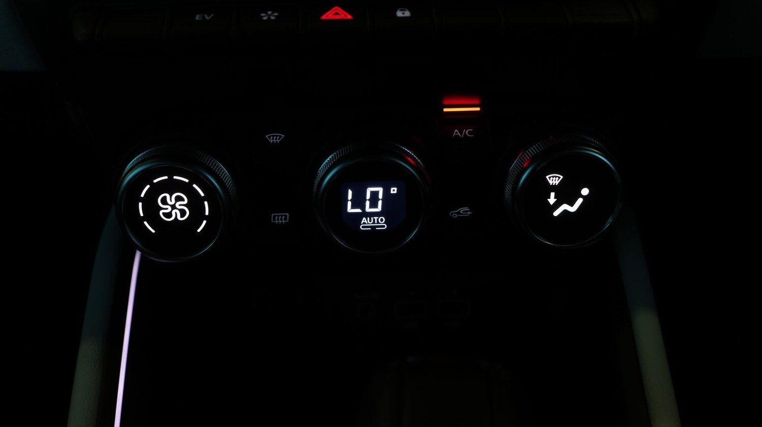 Used Renault Clio 2022 for sale - 77940932: Photo 11