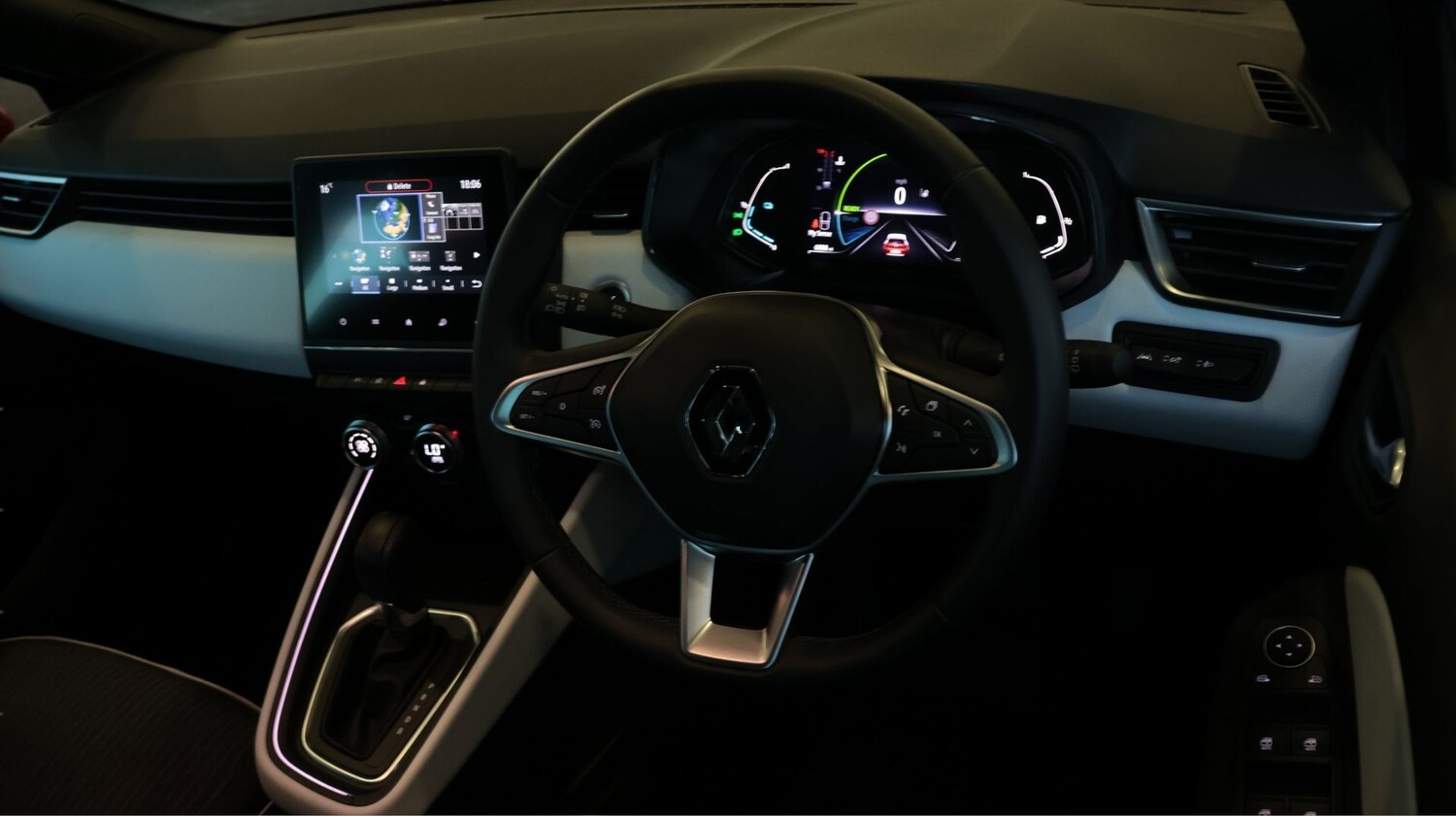 Used Renault Clio 2022 for sale - 77940932: Photo 9