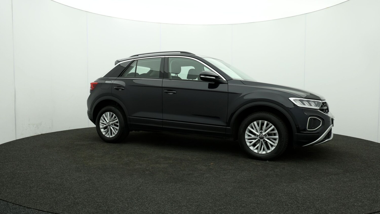 Used Volkswagen T-Roc for sale - 76810816: Photo 40