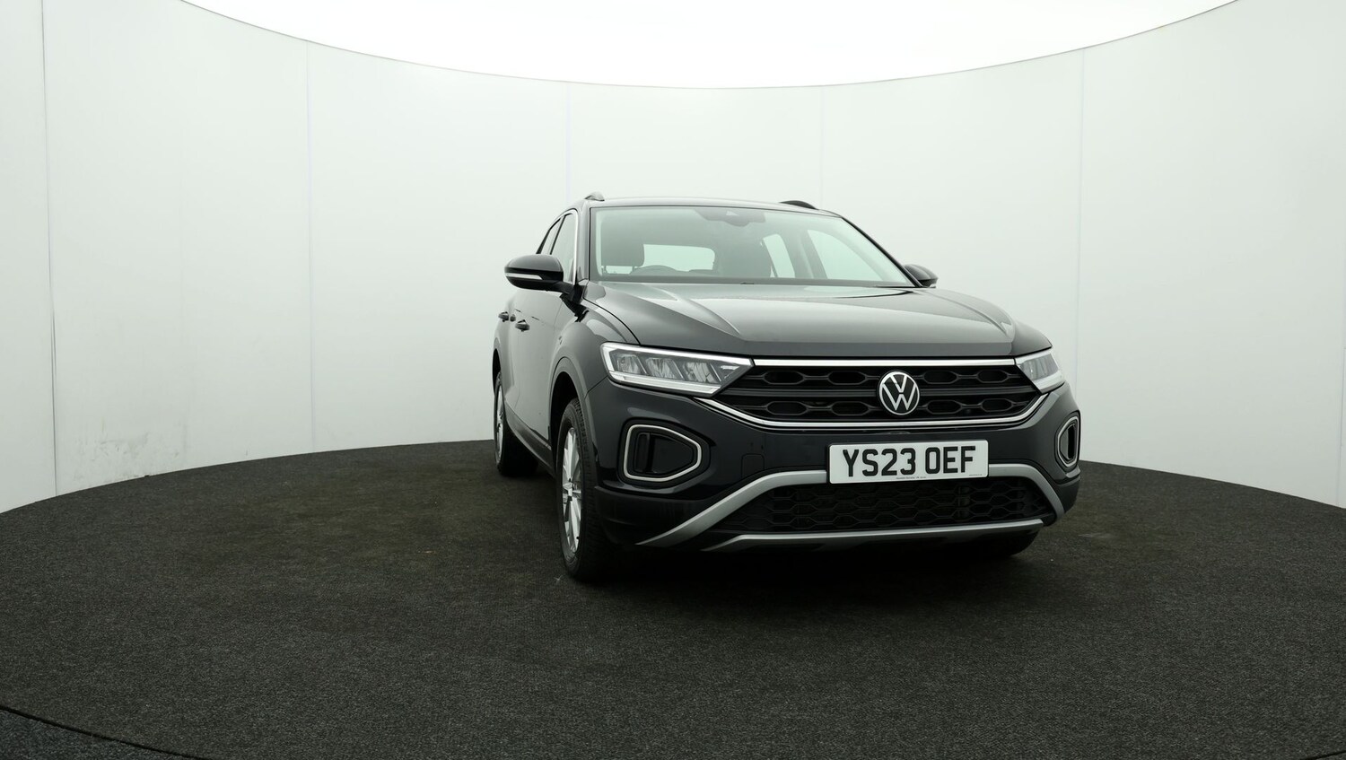 Used Volkswagen T-Roc for sale - 76810816: Photo 47