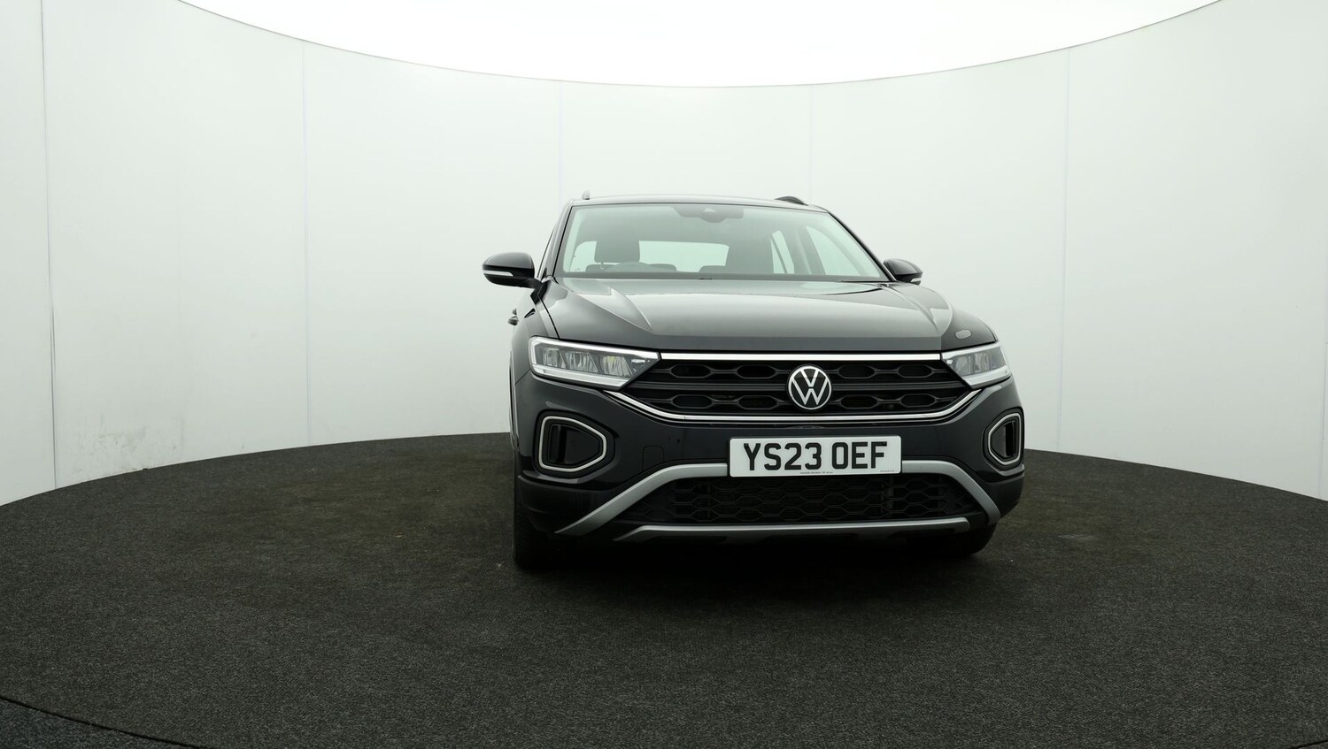 Used Volkswagen T-Roc for sale - 76810816: Photo 48