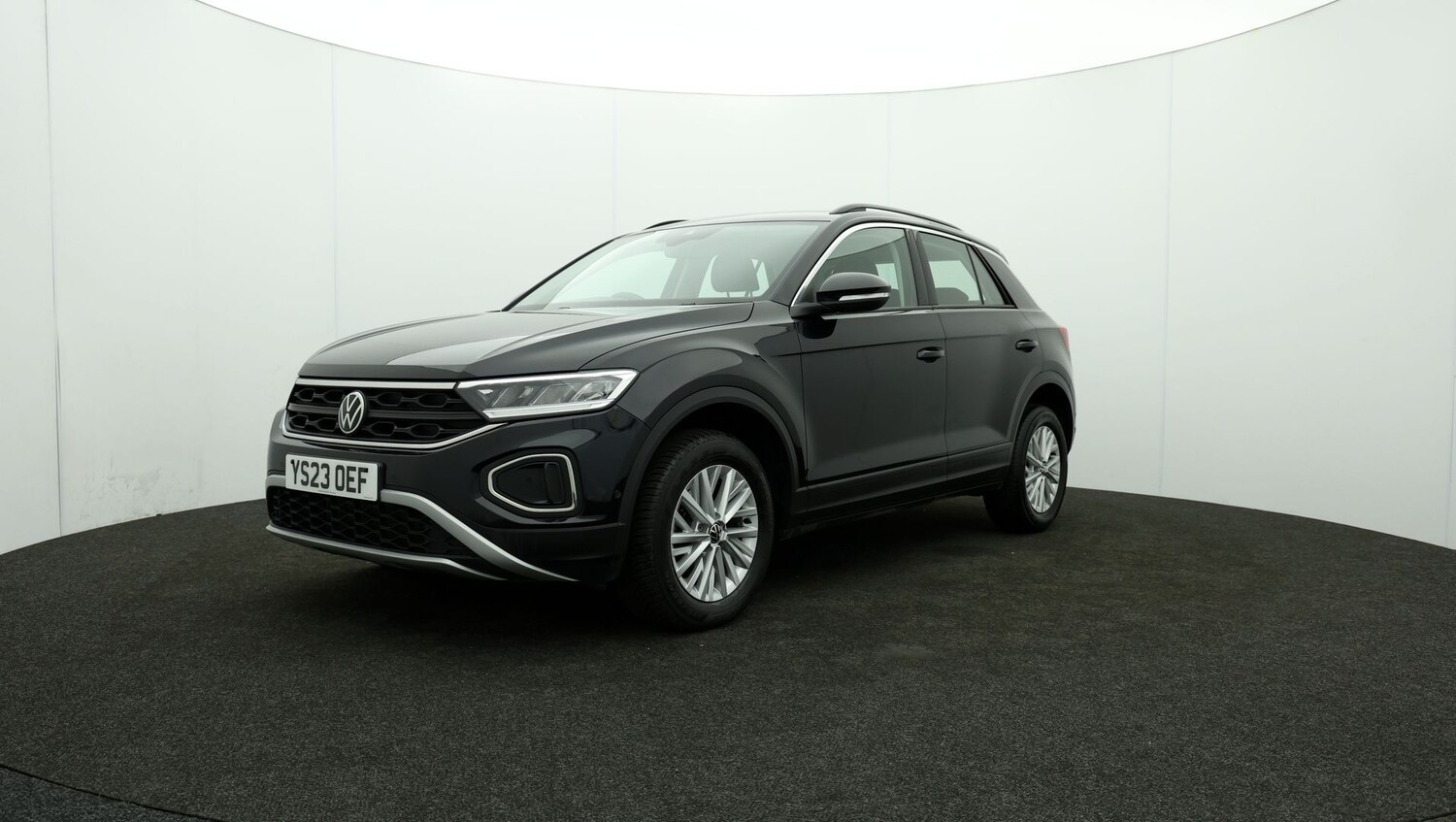 Used Volkswagen T-Roc for sale - 76810816: Photo 56