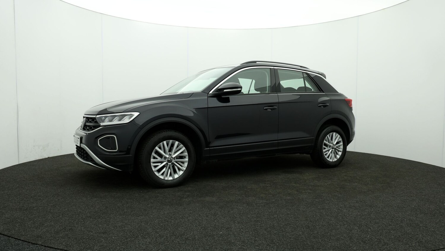 Used Volkswagen T-Roc for sale - 76810816: Photo 59