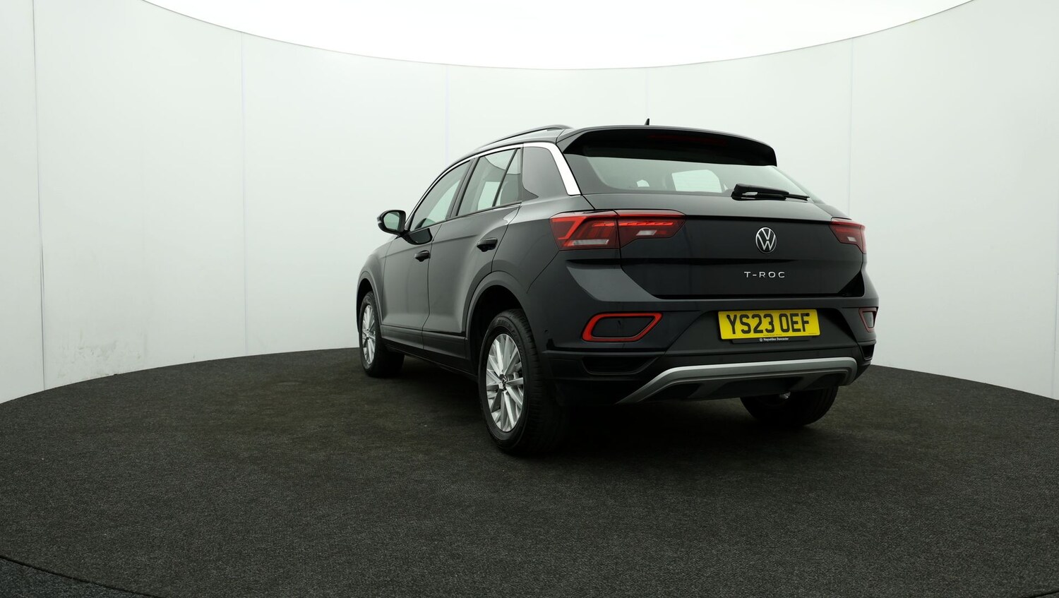 Used Volkswagen T-Roc for sale - 76810816: Photo 75