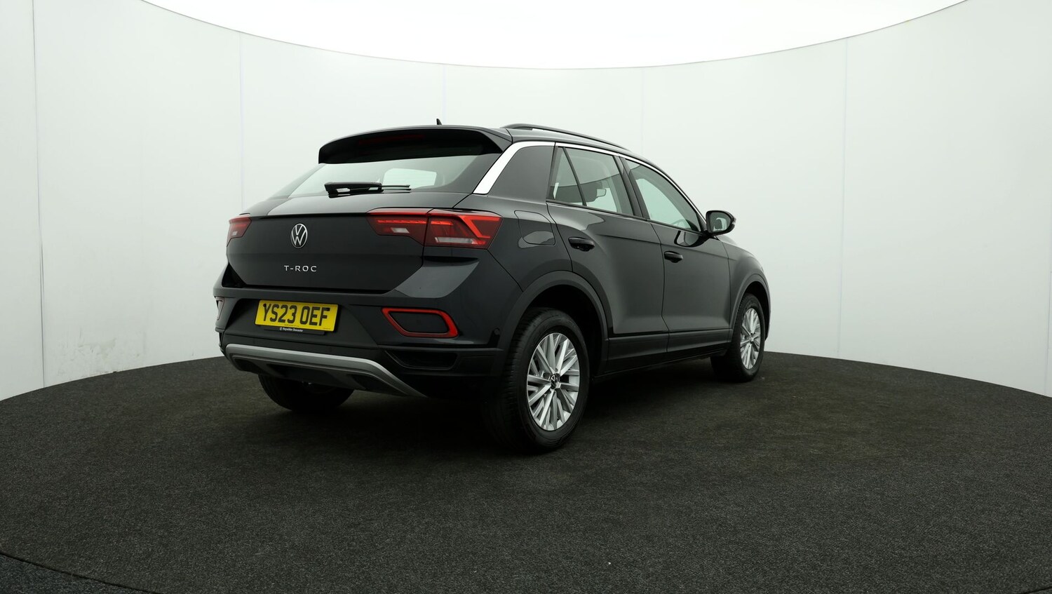 Used Volkswagen T-Roc for sale - 76810816: Photo 78