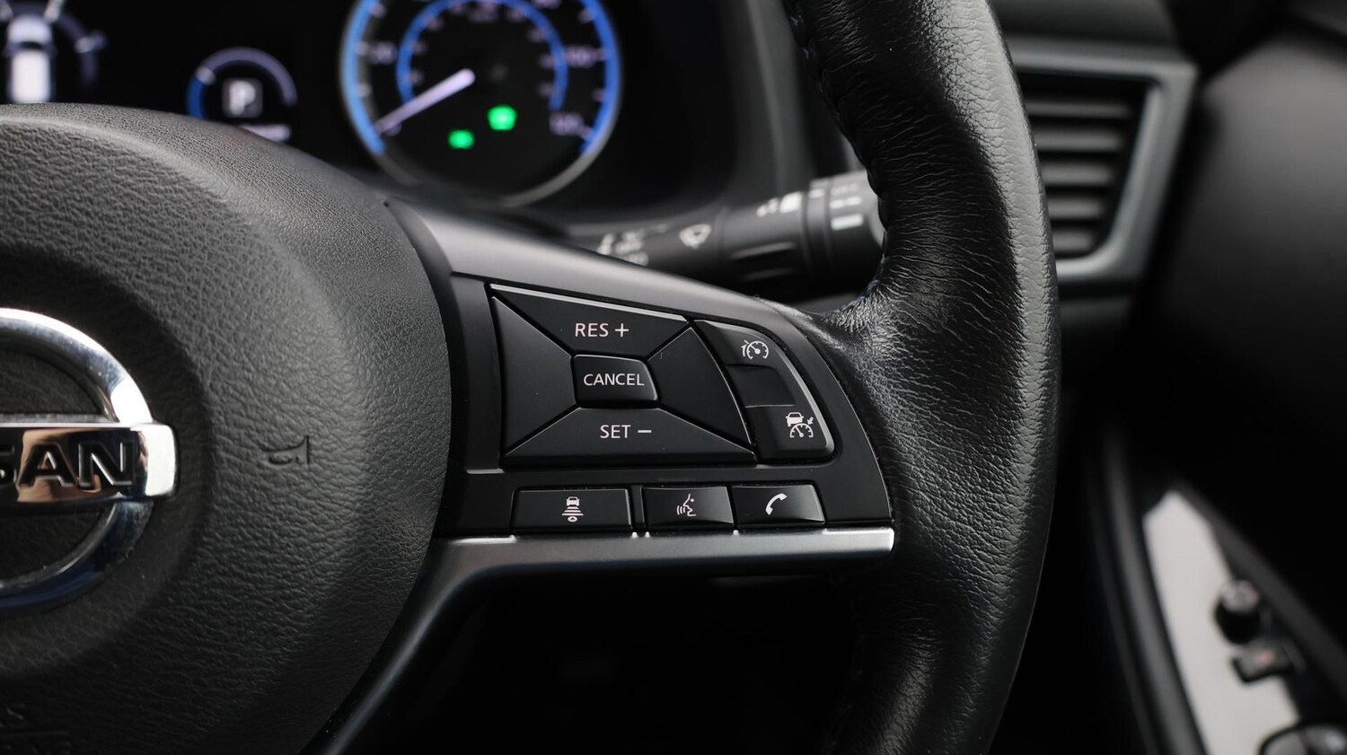 Used Nissan Leaf 2022 for sale - 77329403: Photo 24